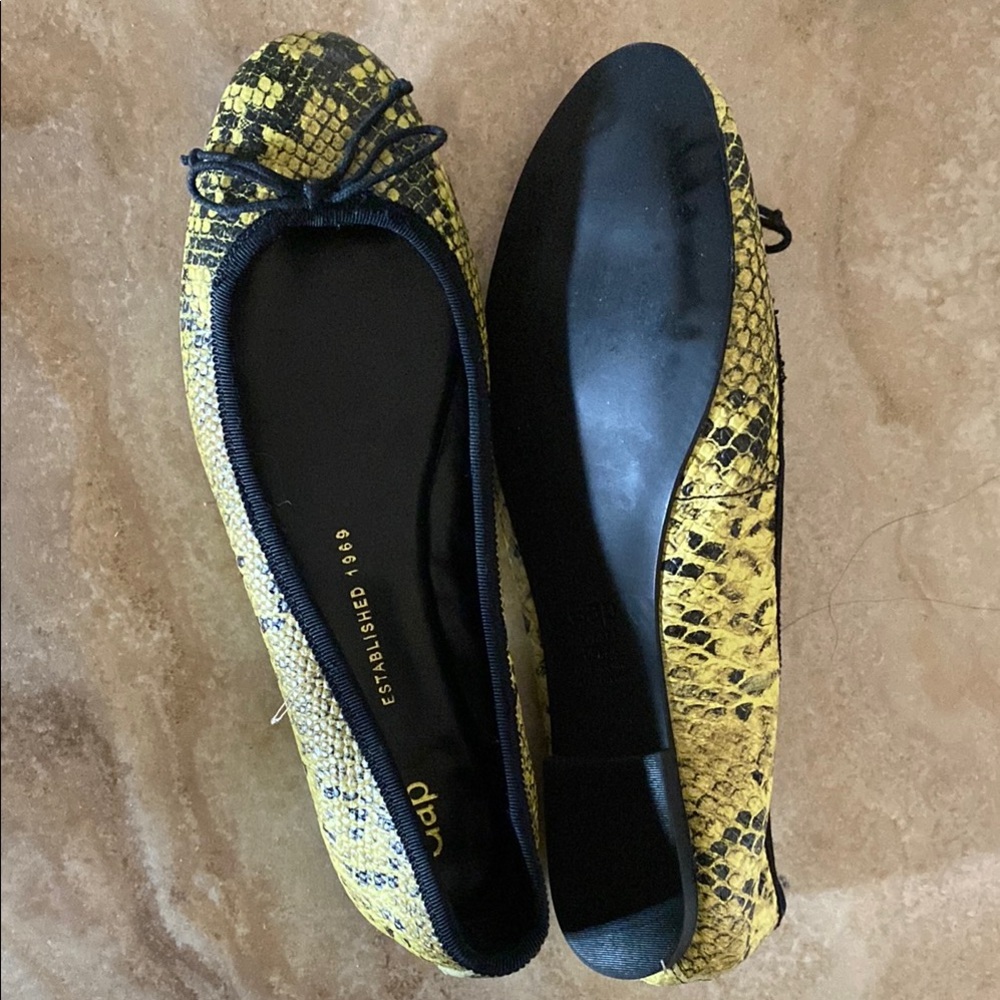 Gap Yellow Snake Print Ballet Flats